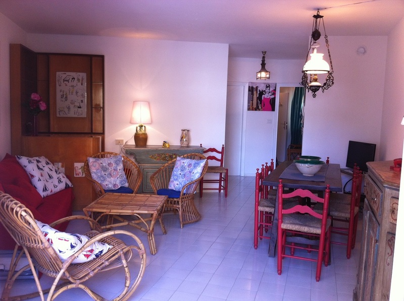 Spacious apartment with three bedrooms and two bathrooms for rent in Lido degli Estensi - Carducci B